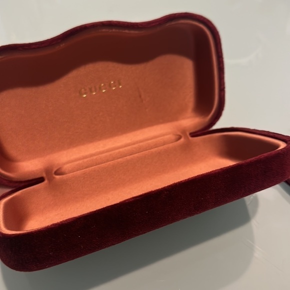 Gucci Charm Sunglasses - Picture 15 of 16